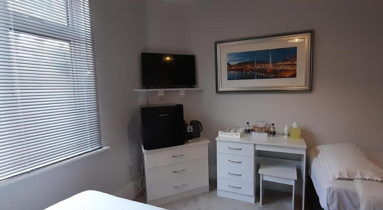 Capri Guest House Torquay Esterno foto